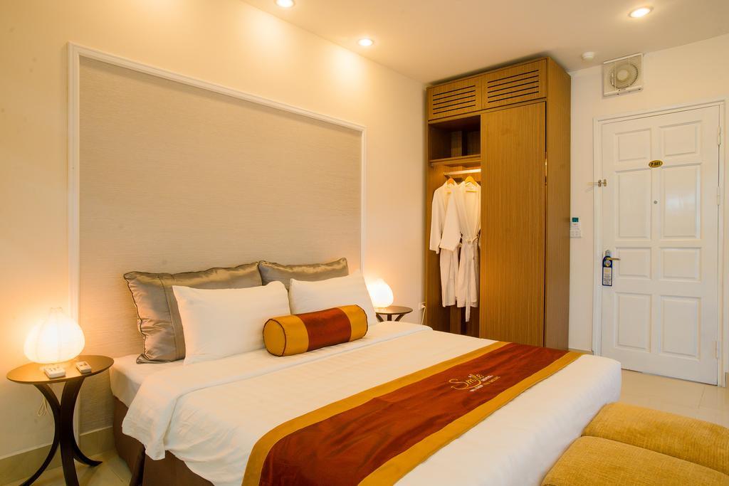 Smile Hotel Ханой Екстериор снимка